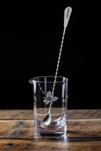 Load image into Gallery viewer, Trillium Cristallo Mixing Glass
