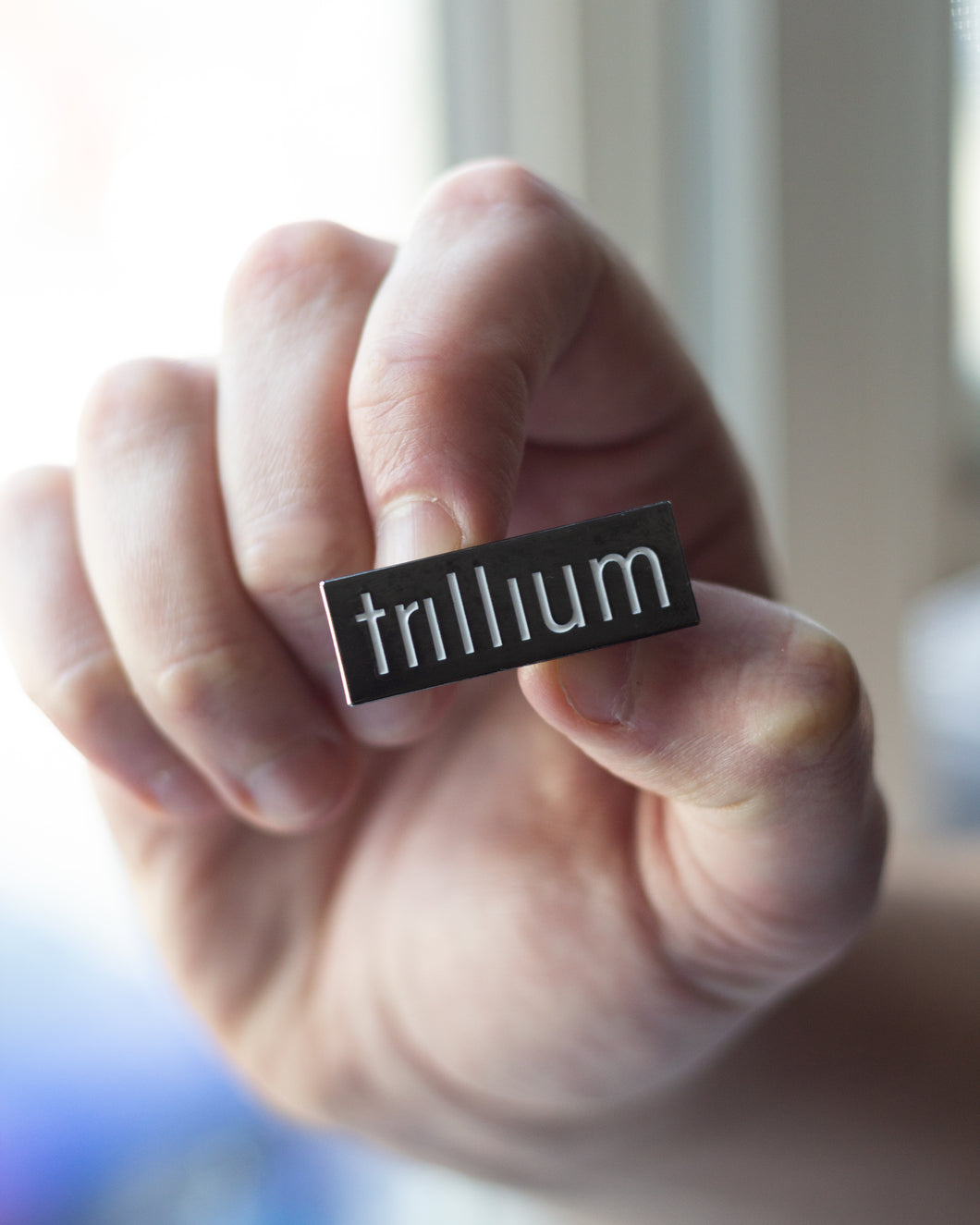 Trillium small enamel pin